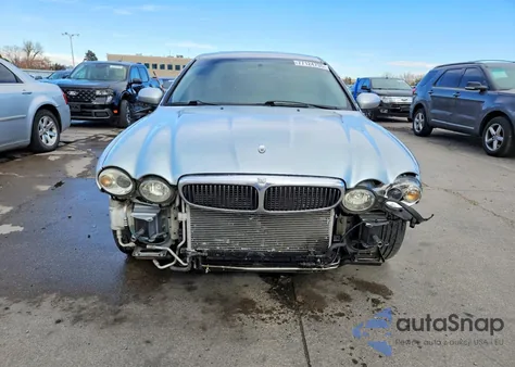 2007 Jaguar X-Type 3.0 z USA, uszkodzony, nr VIN SAJWA51A57WJ14662